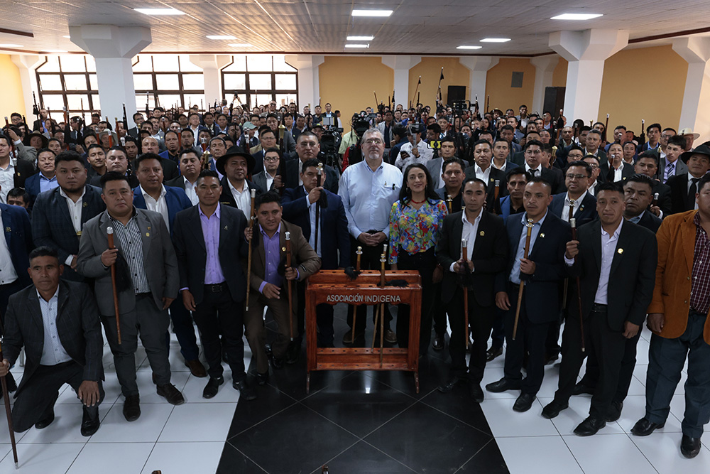 Firma de agenda de trabajo conjunto entre el Gobierno de Guatemala y la Asociación Indígena, Alcaldías Comunitarias de San Francisco el Alto, Totonicapán